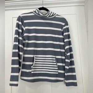 Bearpaw Turtleneck Shirt Size S